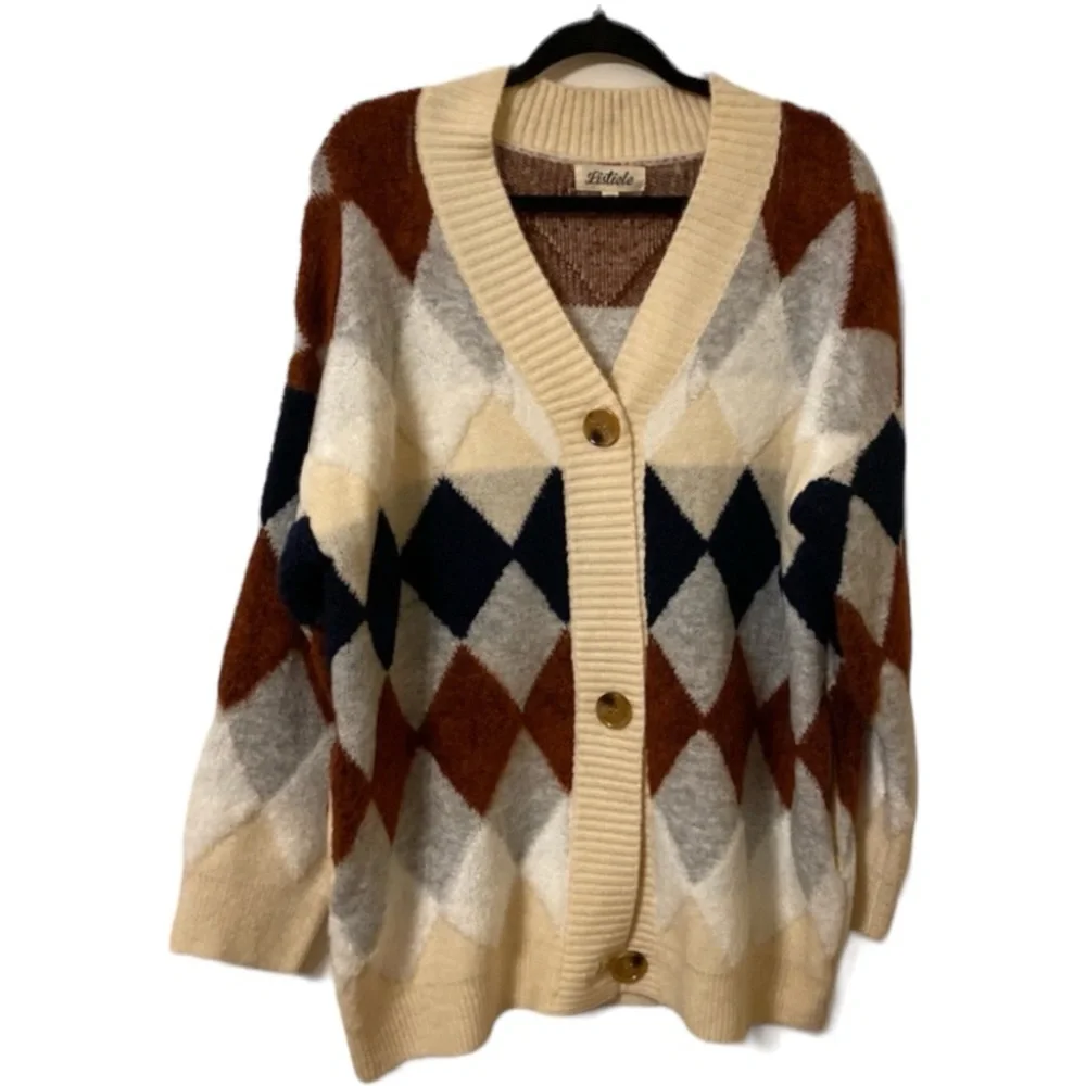 Listicle Oversized Medium Argyle Cardigan Fuzzy Cozy Sweater